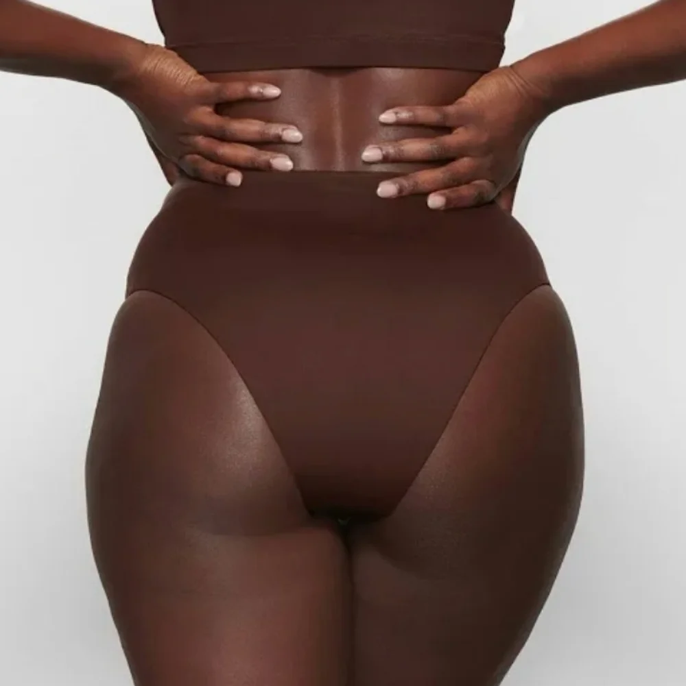 Skims Women's Cocoa Bikini Swim Racer Back High Rise Cheeky Bottom Size Medium